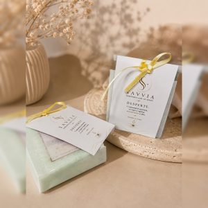 Kit 15 Sabonetes Artesanais em Barra Savvia — Linha Essencial | 100 g